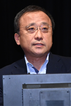 日本電気株式会社 執行役員 吉崎 敏文
